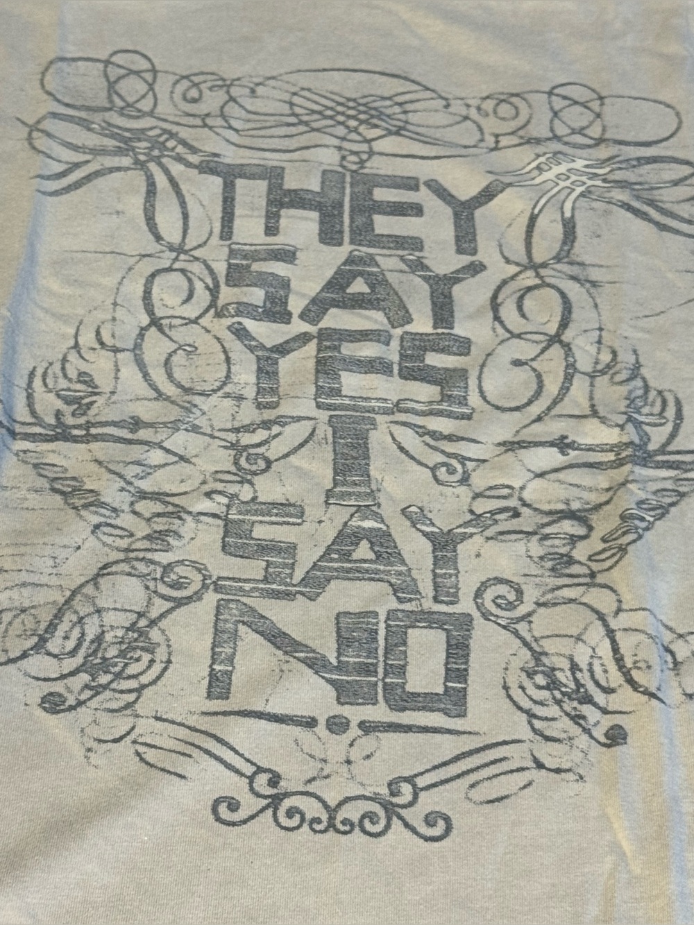 Juicy Couture Graphic Tee XXL “They Say Yes I Say No” Y2K Shirt